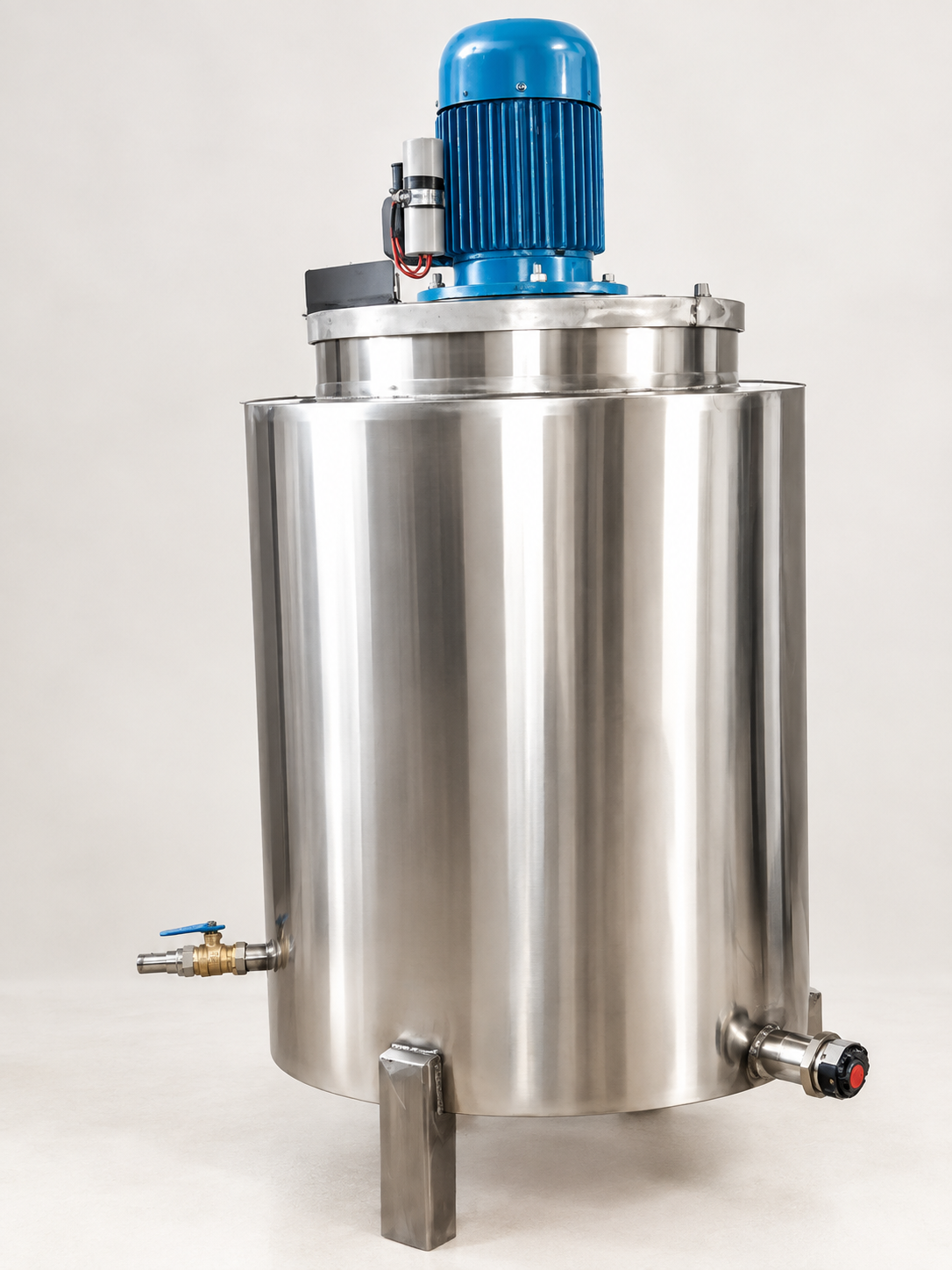 ZU Engineering Industrial Grade Liquid Mixer β 50L to 5000L Stainless Steel Jacketed Heating & Blending Tank